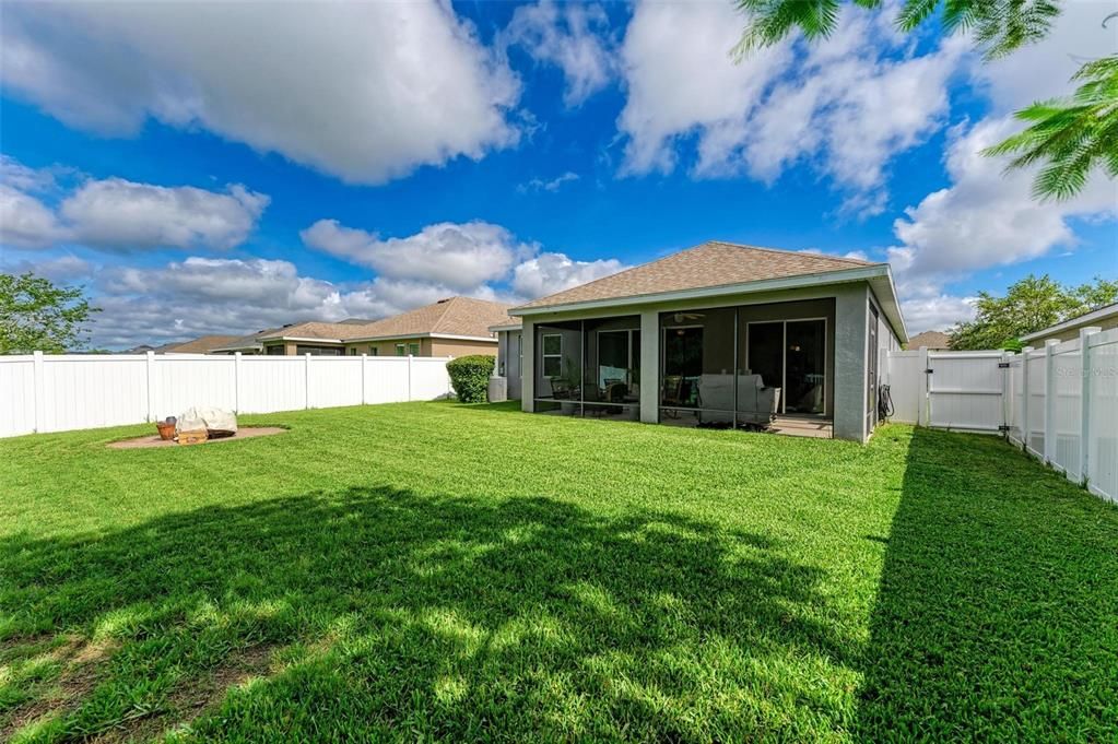 For Sale: $420,000 (4 beds, 2 baths, 1890 Square Feet)