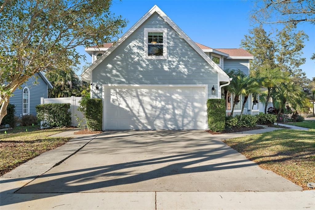 For Sale: $695,000 (4 beds, 2 baths, 1906 Square Feet)