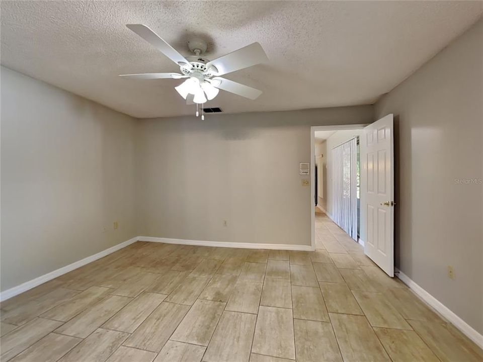 For Rent: $1,699 (3 beds, 2 baths, 1170 Square Feet)