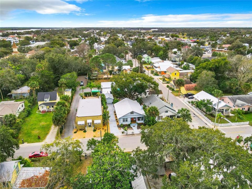 For Sale: $679,900 (3 beds, 2 baths, 1225 Square Feet)