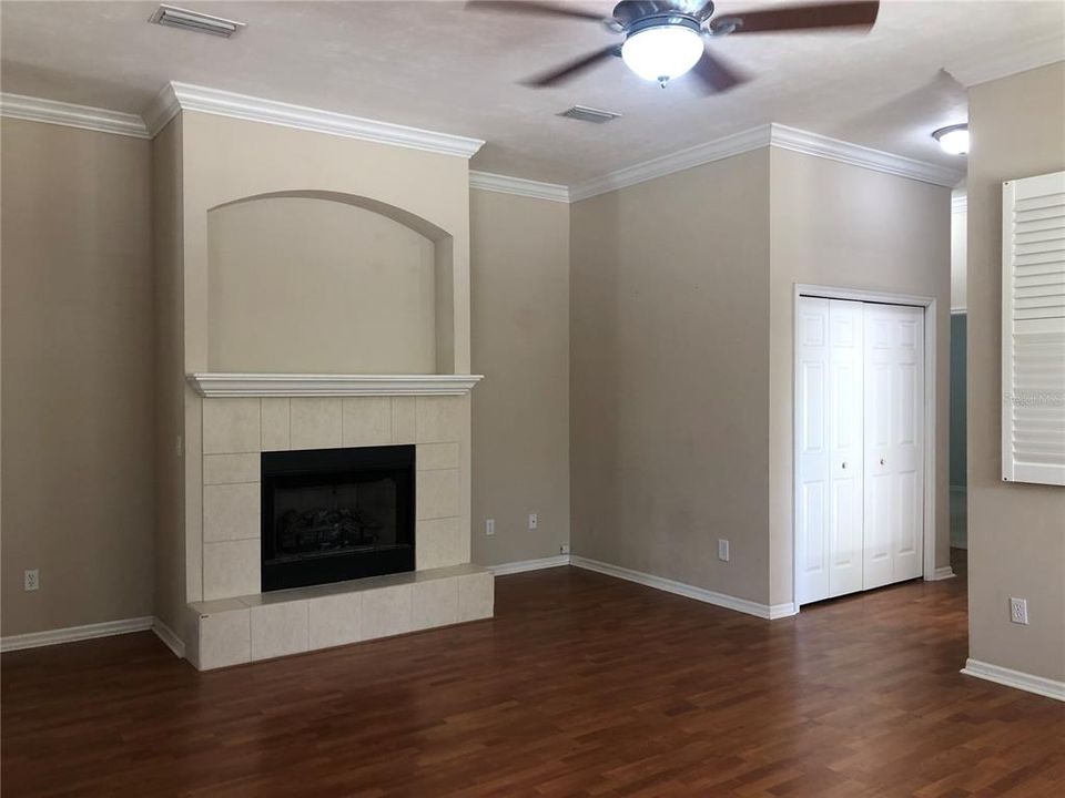 For Rent: $2,700 (3 beds, 2 baths, 1611 Square Feet)