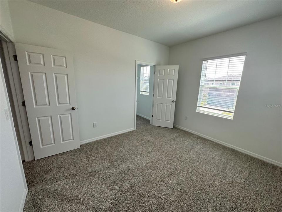 For Rent: $2,650 (3 beds, 2 baths, 2216 Square Feet)