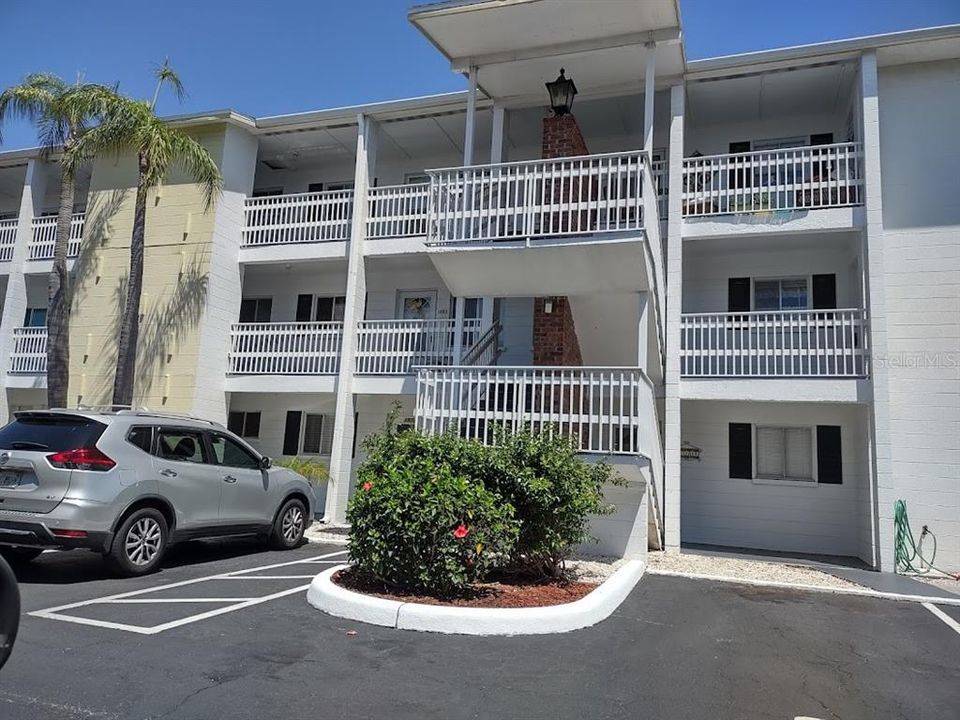 Active With Contract: $85,000 (1 beds, 1 baths, 576 Square Feet)