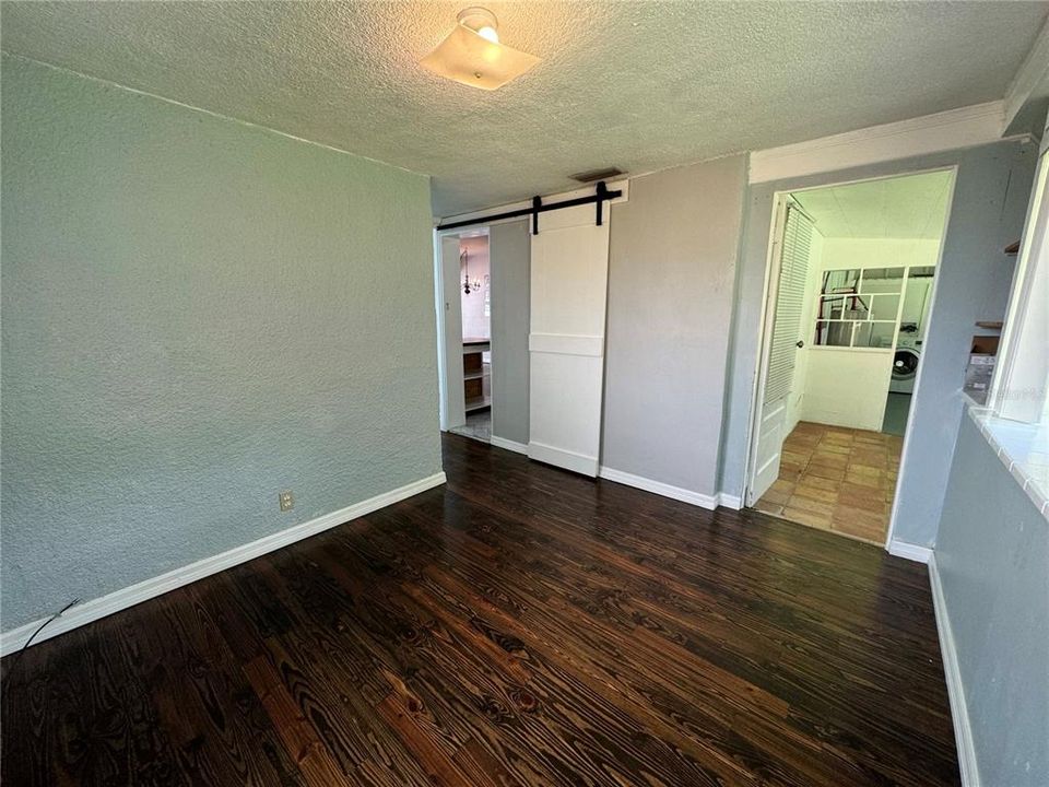 For Rent: $2,400 (2 beds, 2 baths, 1100 Square Feet)