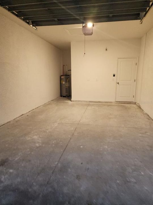 For Rent: $2,100 (3 beds, 2 baths, 1300 Square Feet)