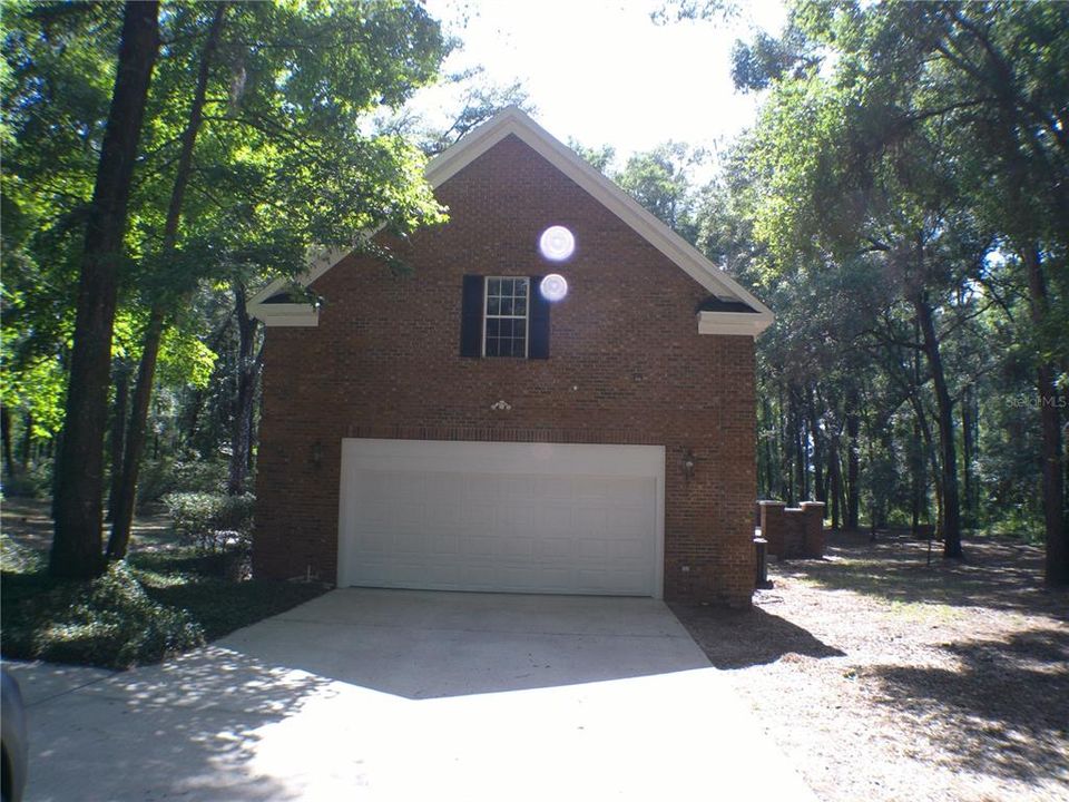 Oversized 2 car Garage