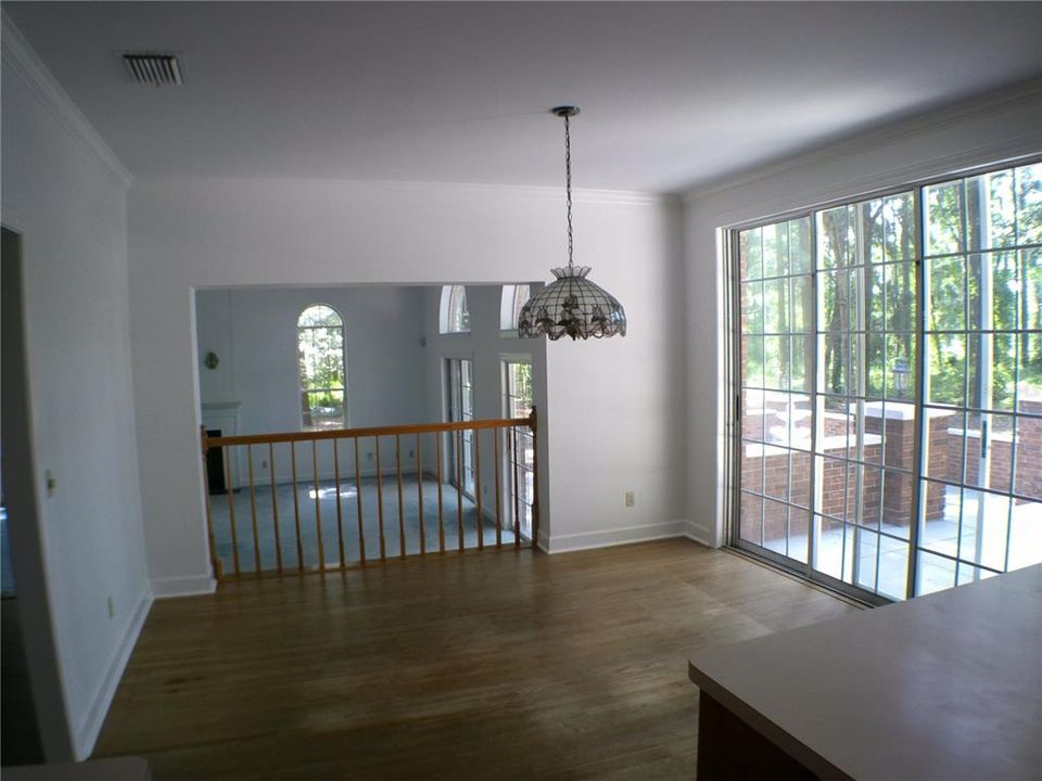 Kitchen Dining area