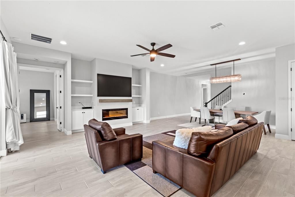 Great Room with Built-ins and Fireplace