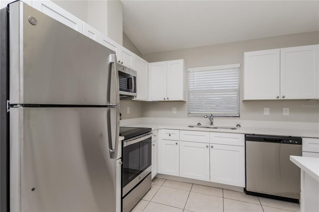 For Rent: $1,915 (3 beds, 2 baths, 1396 Square Feet)
