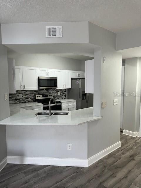 For Rent: $1,900 (2 beds, 2 baths, 1205 Square Feet)