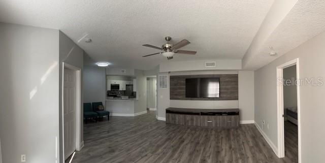 For Rent: $1,900 (2 beds, 2 baths, 1205 Square Feet)