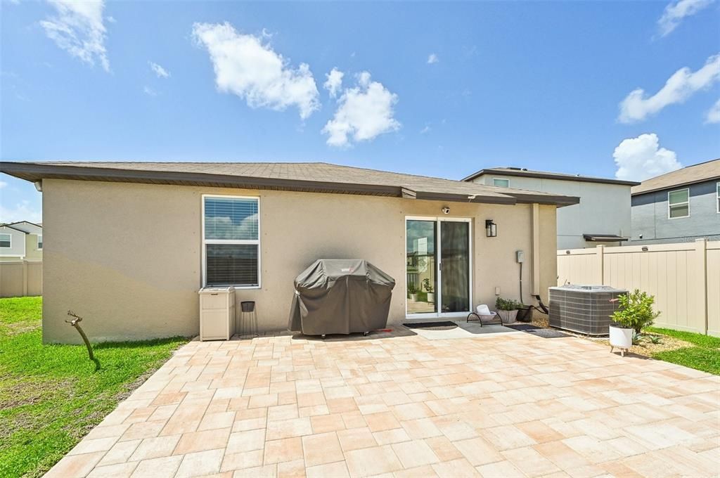 For Sale: $339,900 (3 beds, 2 baths, 1484 Square Feet)