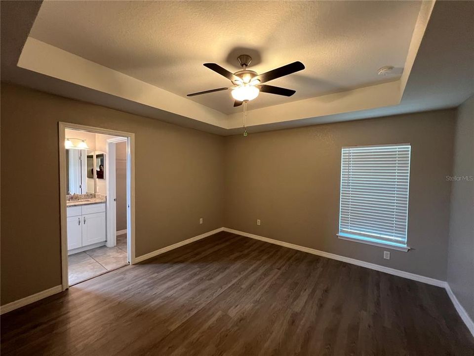 For Rent: $1,649 (3 beds, 2 baths, 1237 Square Feet)