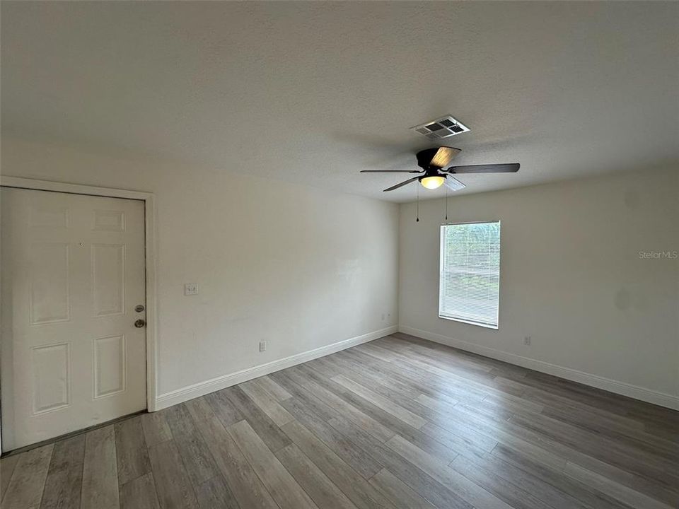 For Rent: $2,500 (3 beds, 2 baths, 1020 Square Feet)