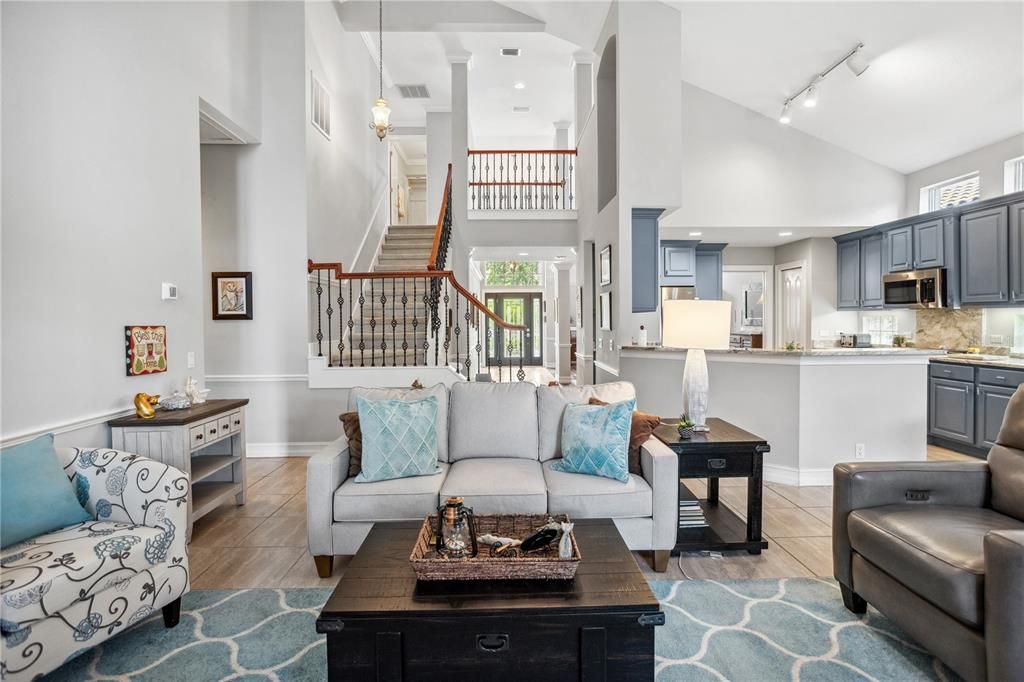 Active With Contract: $925,000 (4 beds, 3 baths, 2606 Square Feet)