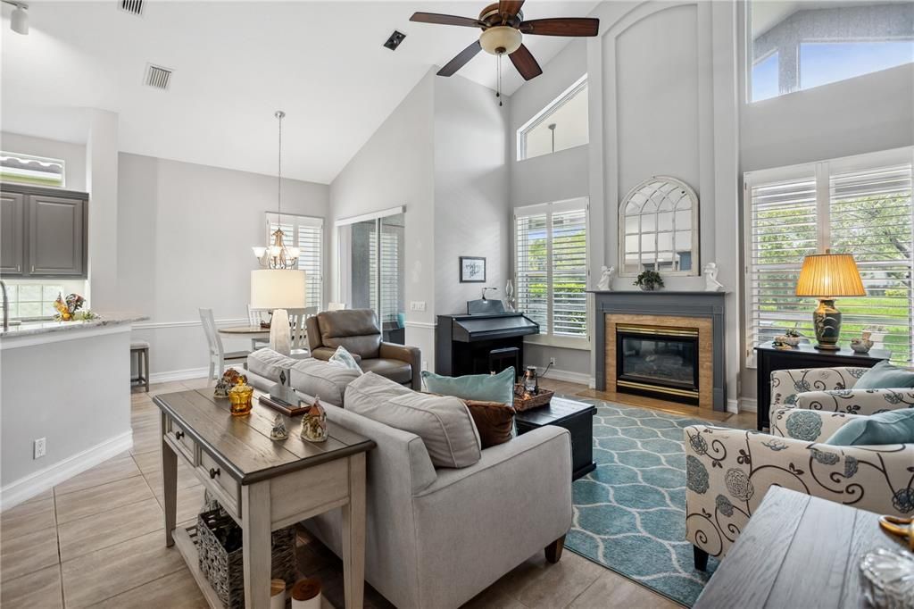 Active With Contract: $925,000 (4 beds, 3 baths, 2606 Square Feet)