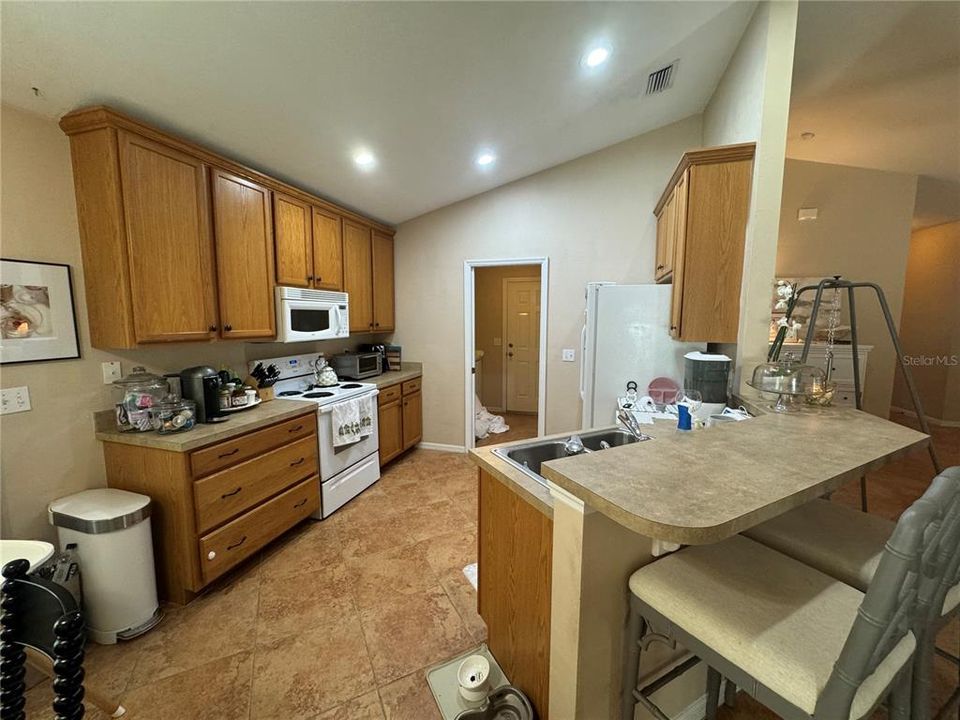 For Rent: $2,500 (3 beds, 2 baths, 1504 Square Feet)