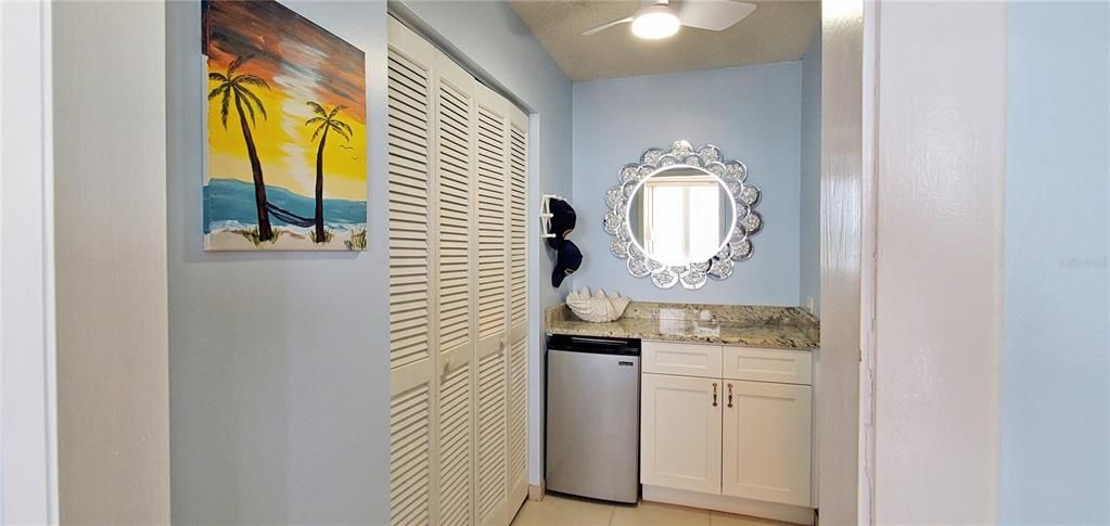 For Sale: $435,000 (2 beds, 2 baths, 1214 Square Feet)