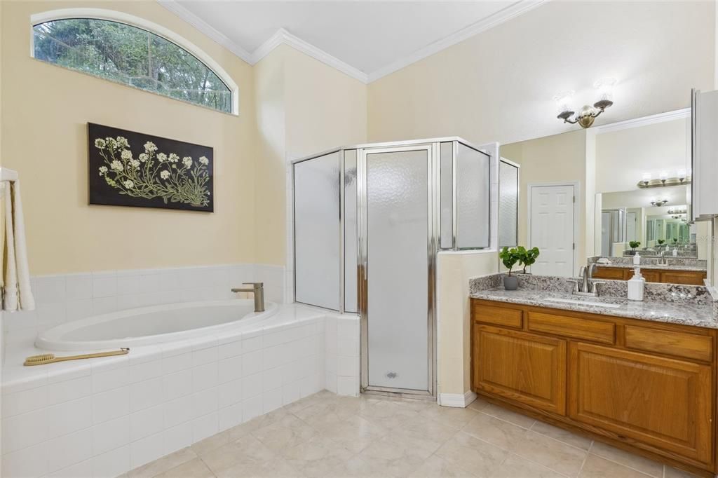 待售: $625,000 (5 贝兹, 3 浴室, 2633 平方英尺)
