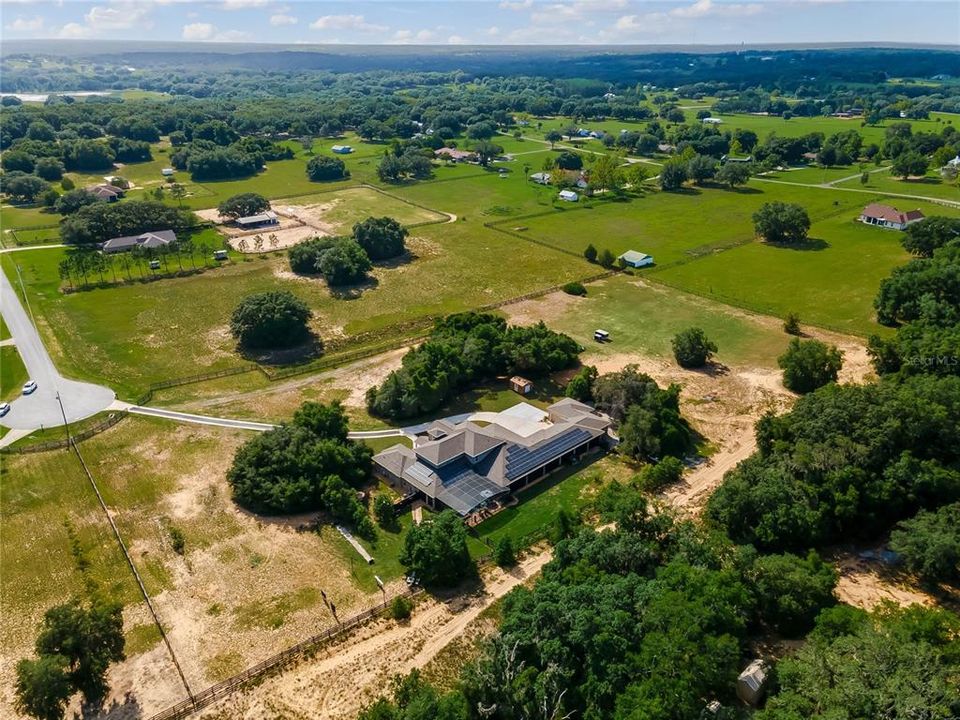 5.27 Acres, Horses Welcome