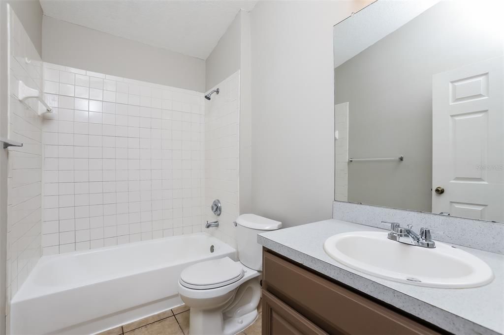 For Rent: $1,770 (3 beds, 2 baths, 1274 Square Feet)