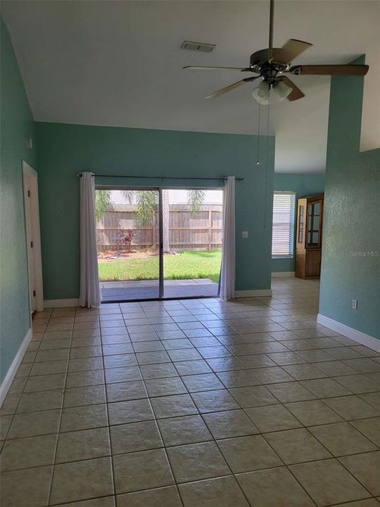 For Rent: $2,600 (3 beds, 2 baths, 1334 Square Feet)