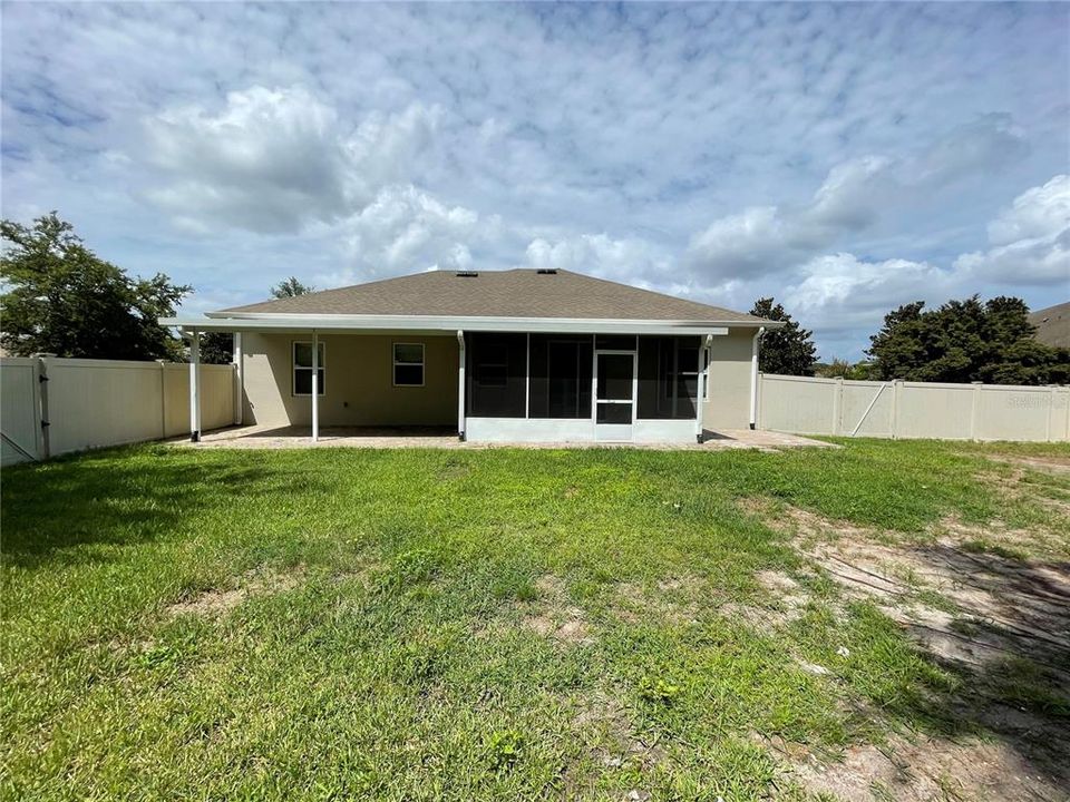 For Rent: $2,149 (3 beds, 2 baths, 1600 Square Feet)