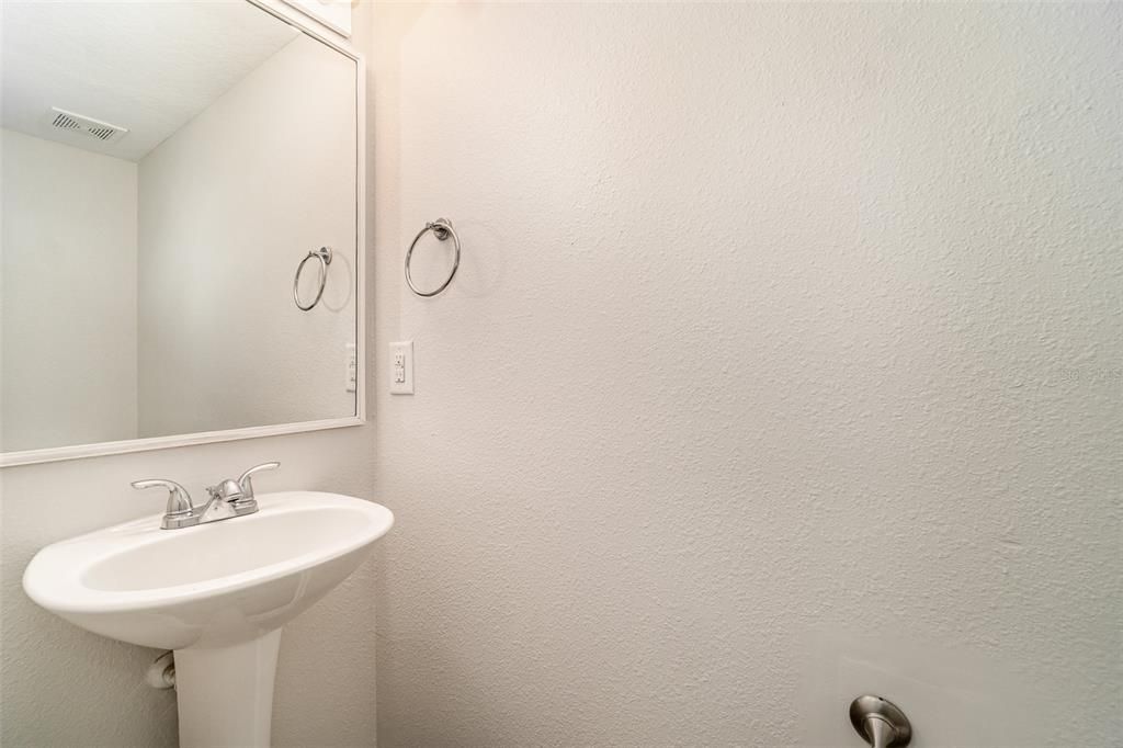 待售: $389,900 (3 贝兹, 2 浴室, 1664 平方英尺)