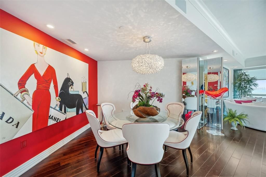 Dining area, inviting with beautiful finishes!