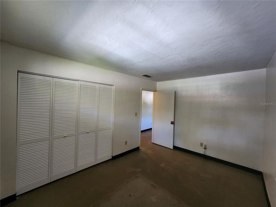 For Rent: $1,100 (2 beds, 1 baths, 755 Square Feet)