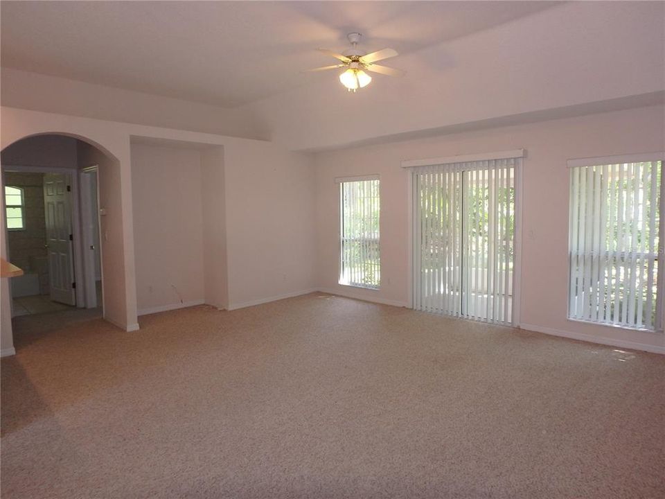 For Rent: $1,925 (3 beds, 2 baths, 1439 Square Feet)