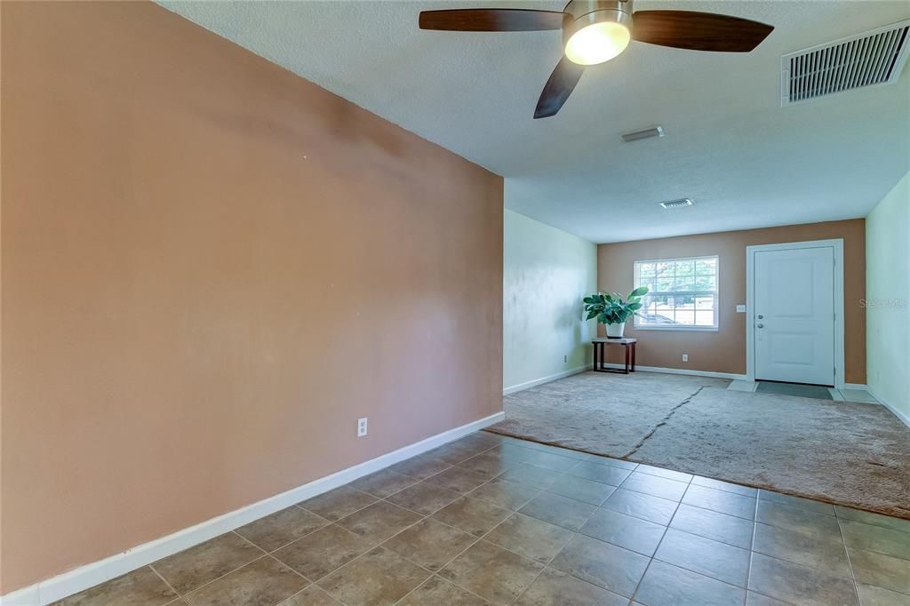 formal living/dining room