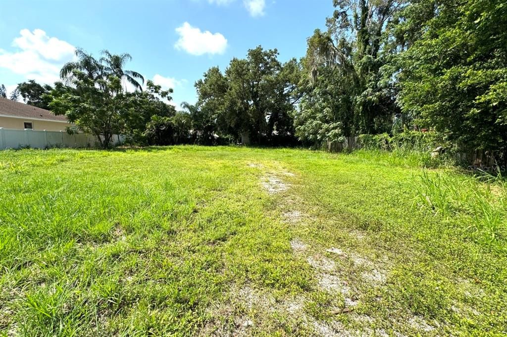 En Venta: $350,000 (0.28 acres)