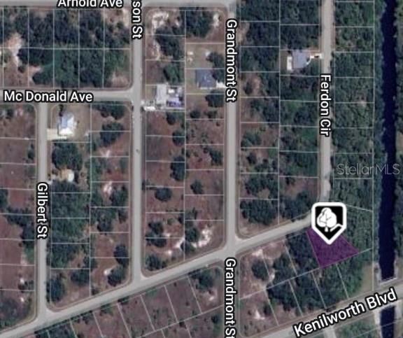 En Venta: $15,000 (0.30 acres)