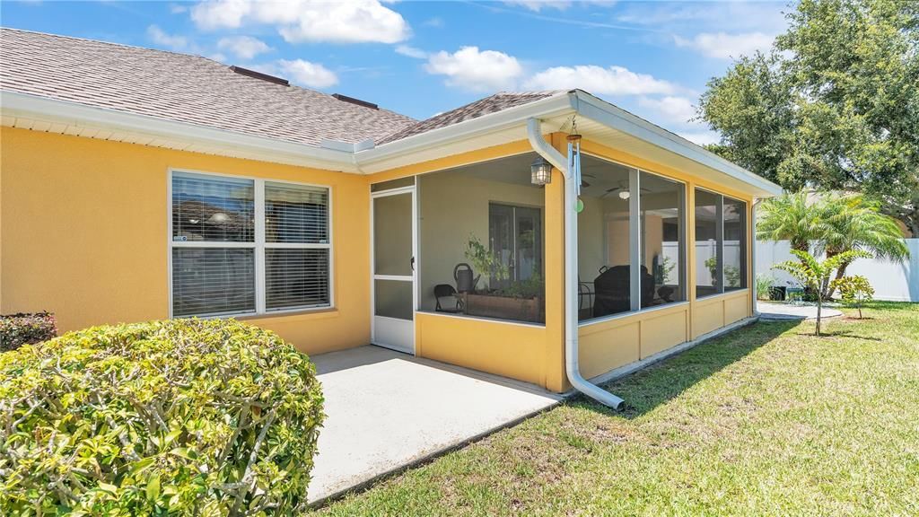For Sale: $389,900 (3 beds, 2 baths, 2035 Square Feet)