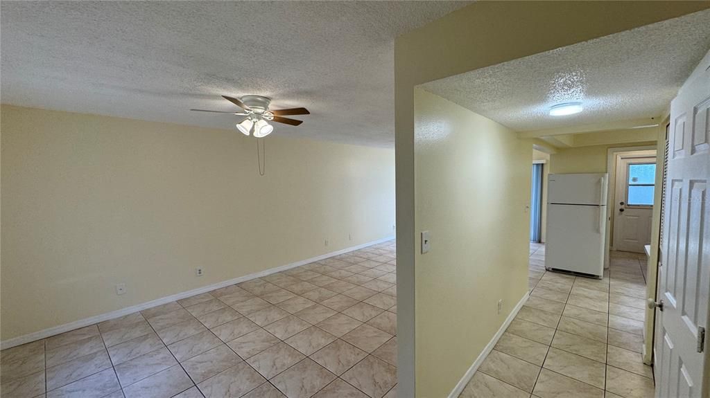 For Rent: $1,800 (3 beds, 2 baths, 1250 Square Feet)