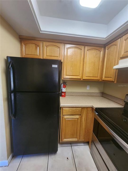 For Rent: $1,250 (2 beds, 1 baths, 975 Square Feet)