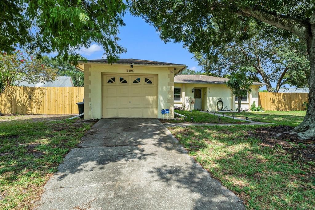 Active With Contract: $395,000 (3 beds, 2 baths, 1428 Square Feet)