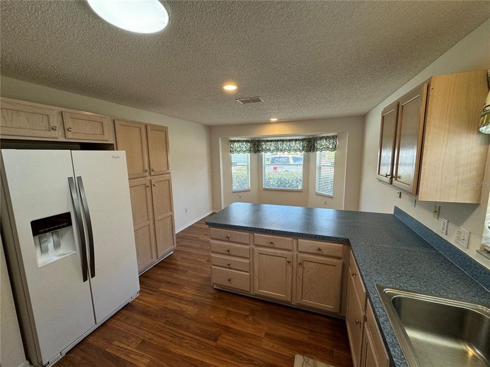 For Rent: $2,600 (3 beds, 2 baths, 2034 Square Feet)