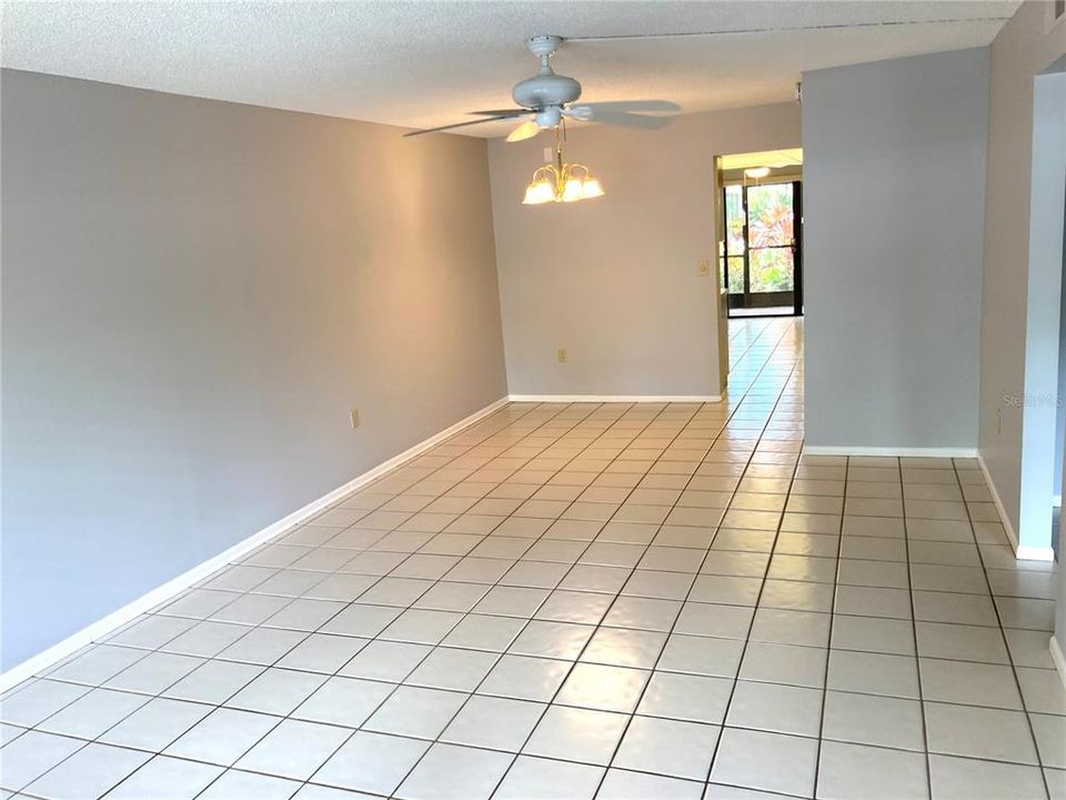 Active With Contract: $160,000 (2 beds, 2 baths, 1050 Square Feet)