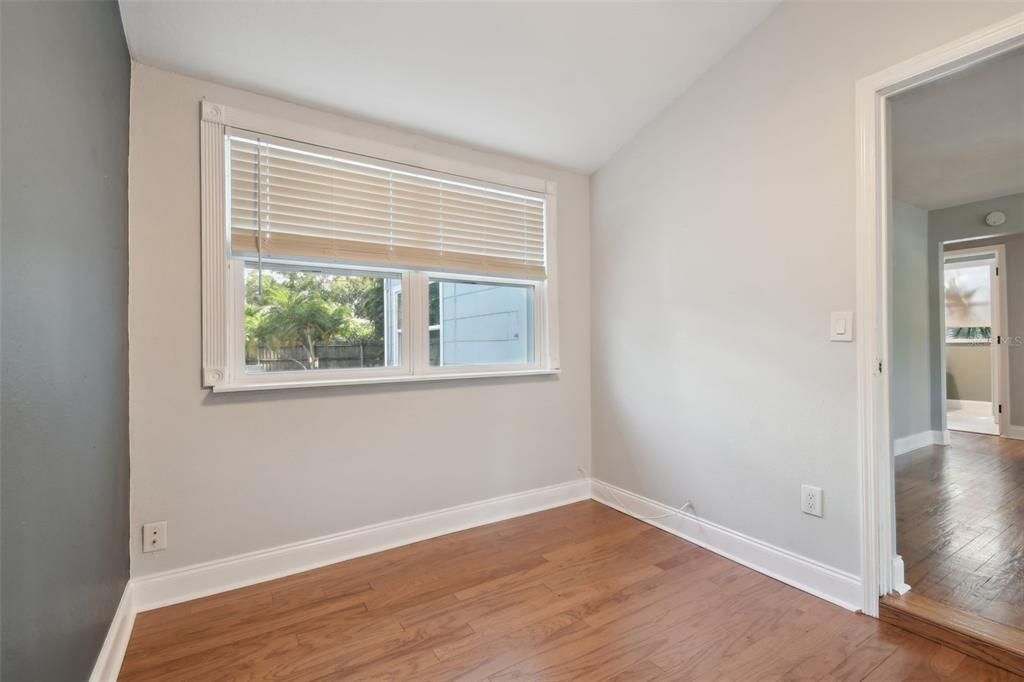 Active With Contract: $450,000 (3 beds, 2 baths, 1025 Square Feet)