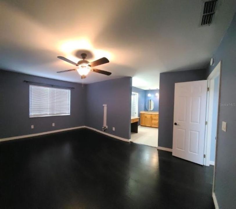 For Rent: $2,100 (2 beds, 2 baths, 1414 Square Feet)