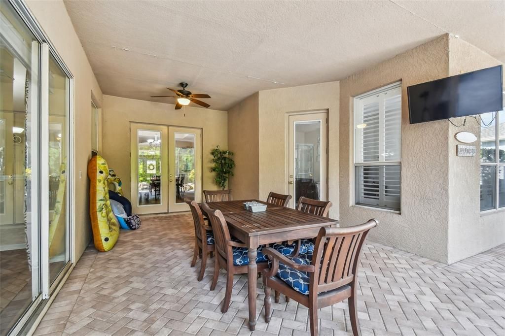 Active With Contract: $875,000 (4 beds, 3 baths, 3592 Square Feet)