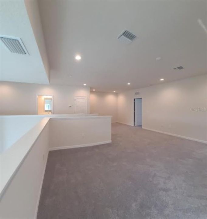 Active With Contract: $2,995 (3 beds, 2 baths, 2050 Square Feet)