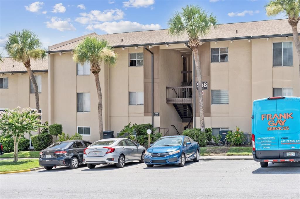 Active With Contract: $190,000 (2 beds, 2 baths, 1029 Square Feet)