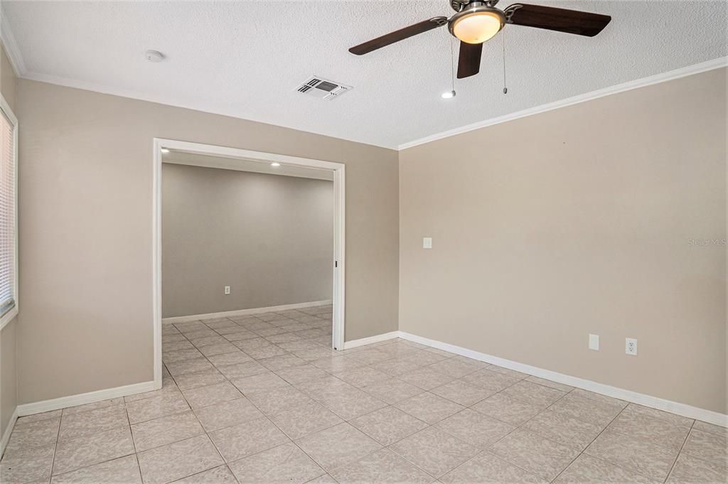 For Sale: $279,900 (3 beds, 2 baths, 1828 Square Feet)