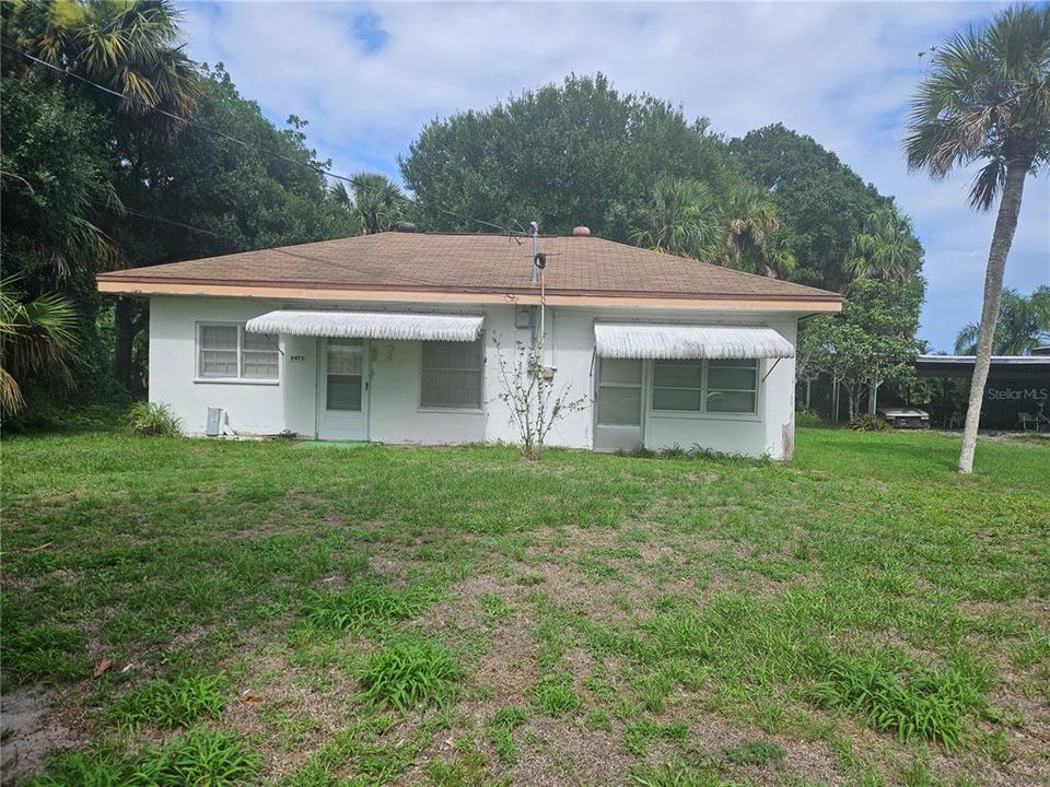 For Sale: $180,000 (2 beds, 2 baths, 1128 Square Feet)
