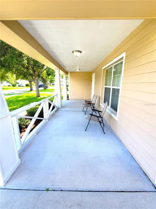 Active With Contract: $3,490 (3 beds, 2 baths, 1663 Square Feet)