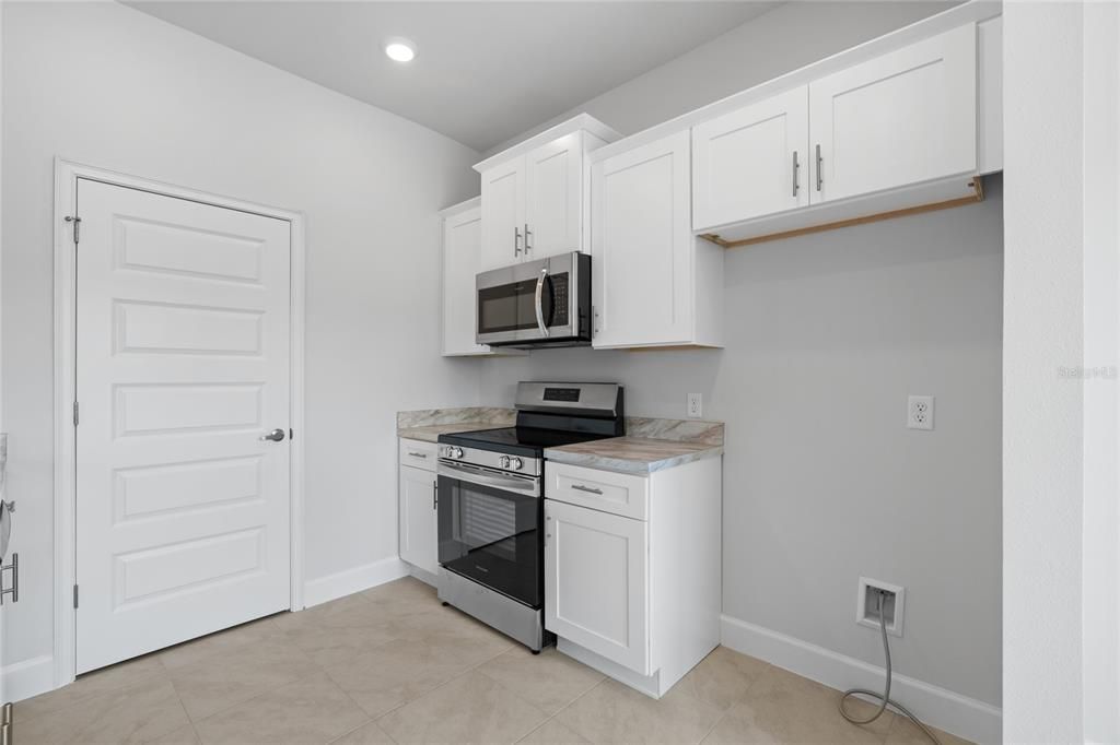 For Sale: $249,400 (3 beds, 2 baths, 1777 Square Feet)