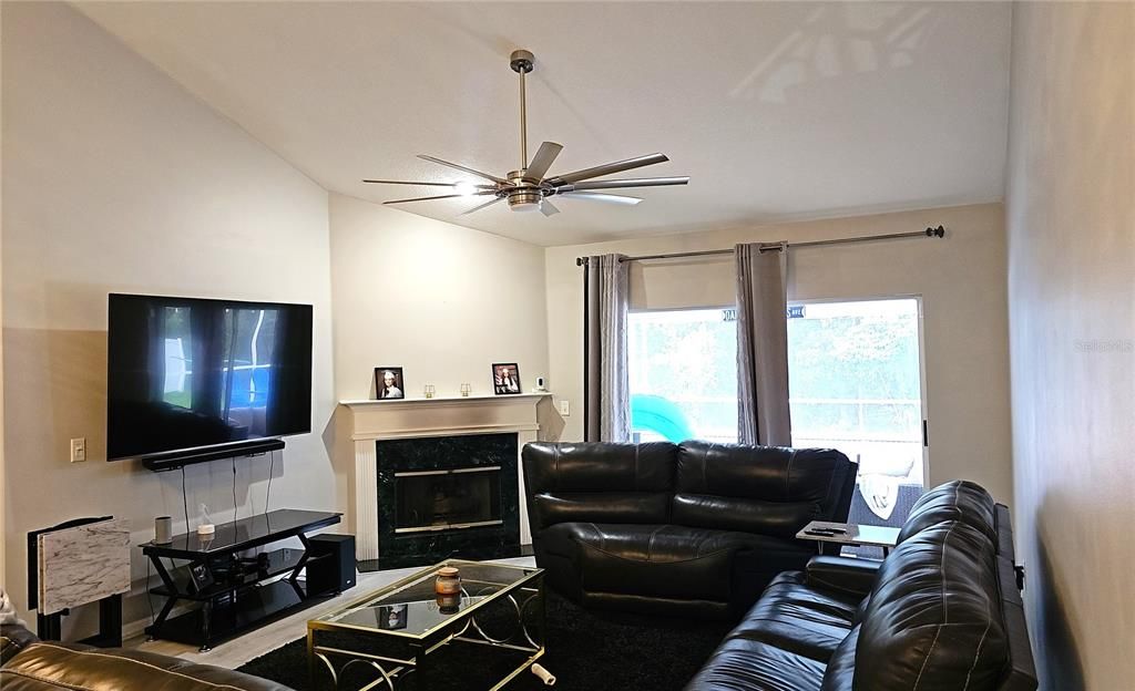 For Sale: $449,500 (3 beds, 2 baths, 1651 Square Feet)